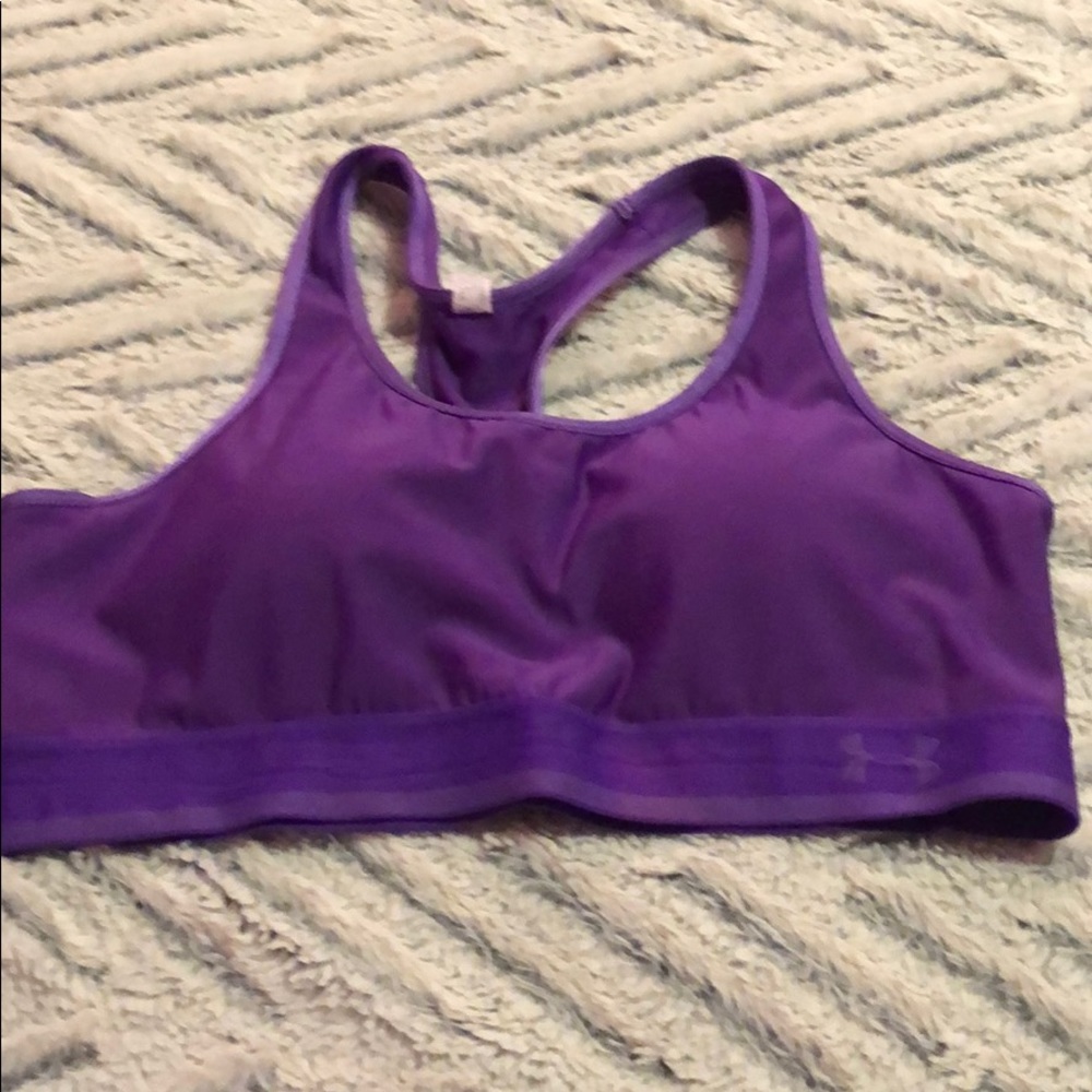 Under armour sports bra.!